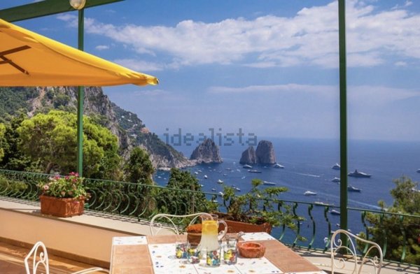 casa indipendente in vendita a Capri