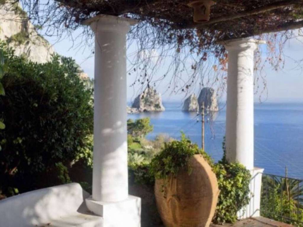 casa indipendente in vendita a Capri in zona Marina Piccola