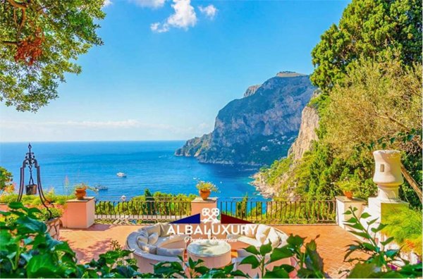casa indipendente in vendita a Capri