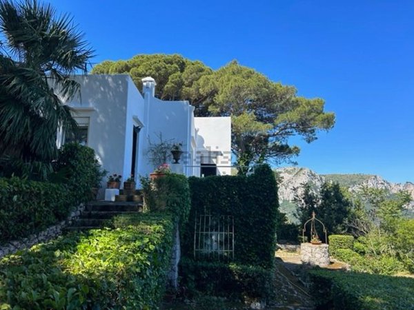 casa indipendente in vendita a Capri
