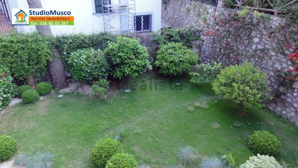 casa indipendente in vendita a Capri in zona Marina Piccola