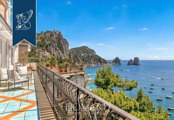 appartamento in vendita a Capri in zona Marina Piccola