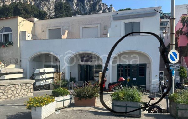 negozio in vendita a Capri in zona Marina Grande