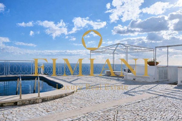 appartamento in vendita a Capri in zona Marina Piccola