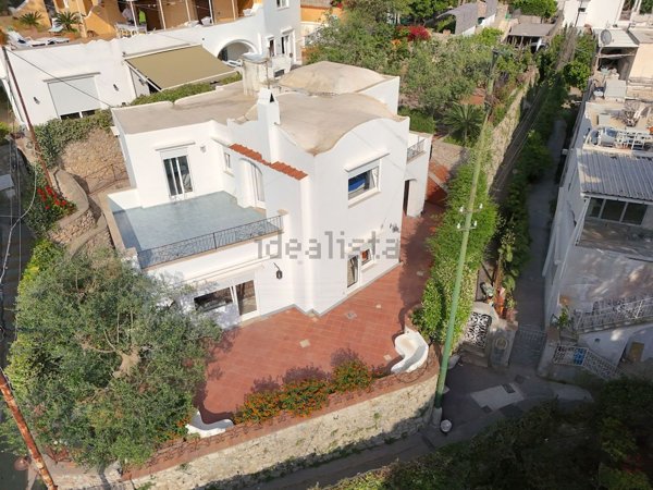 casa indipendente in vendita a Capri