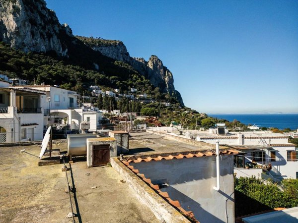 appartamento in vendita a Capri in zona Marina Grande
