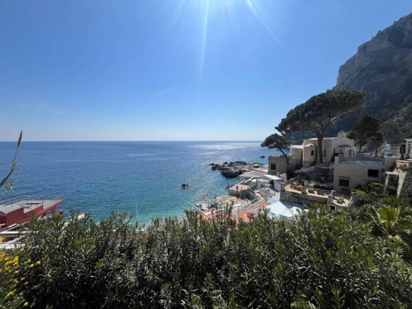 appartamento in vendita a Capri in zona Marina Piccola