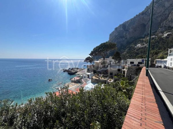 appartamento in vendita a Capri in zona Marina Piccola