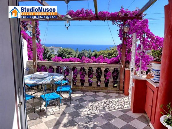 appartamento in vendita a Capri