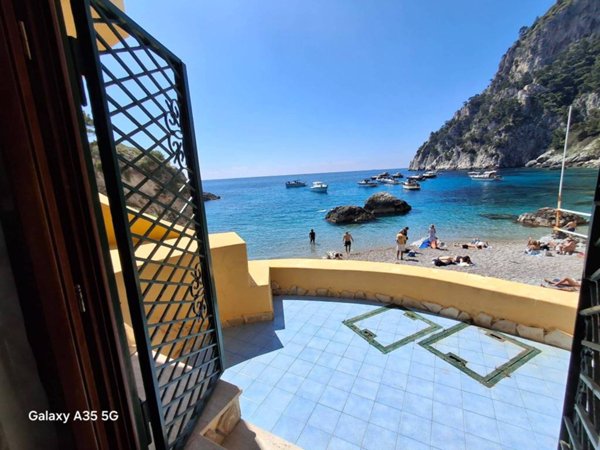 appartamento in vendita a Capri in zona Marina Piccola