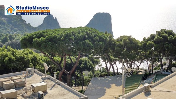 appartamento in vendita a Capri in zona Marina Piccola