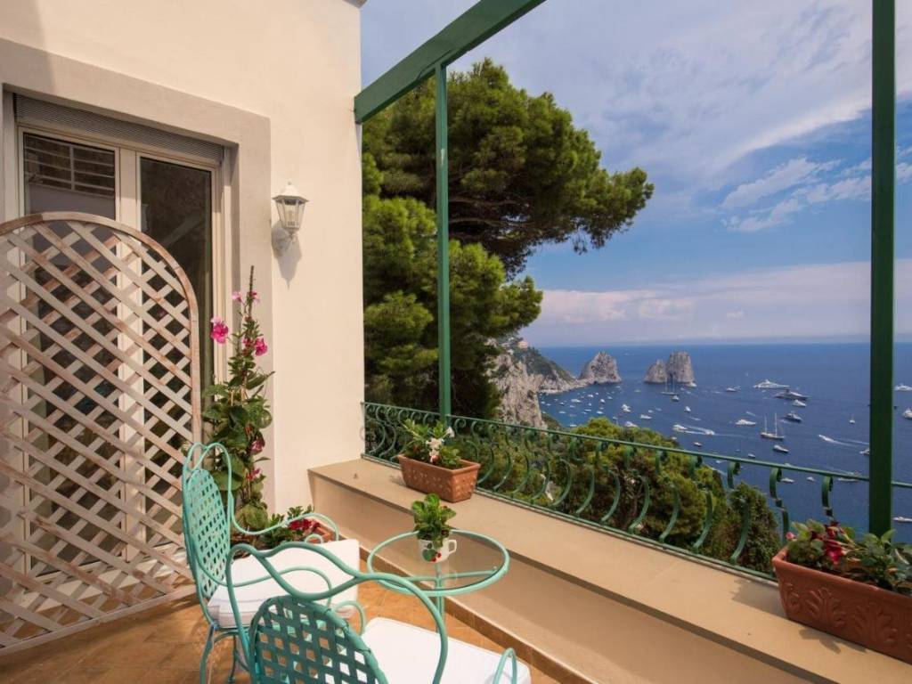 casa indipendente in vendita a Capri in zona Marina Piccola