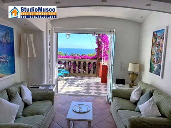 appartamento in vendita a Capri