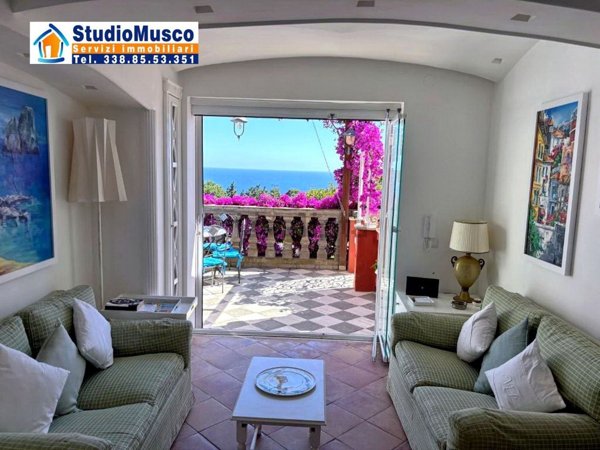 appartamento in vendita a Capri