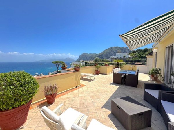 appartamento in vendita a Capri