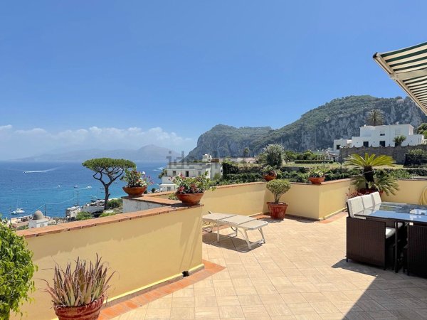 appartamento in vendita a Capri