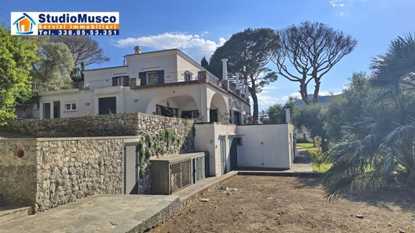 casa indipendente in vendita a Capri