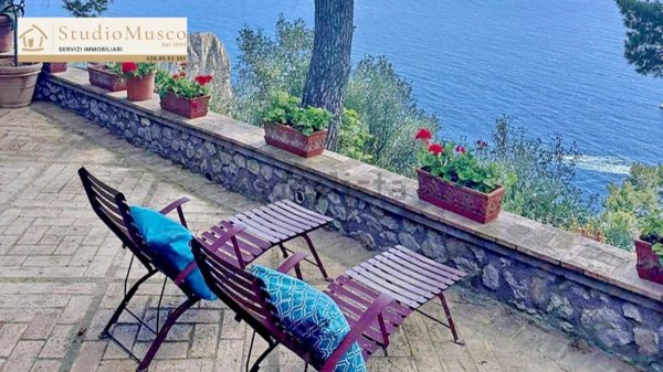 appartamento in vendita a Capri