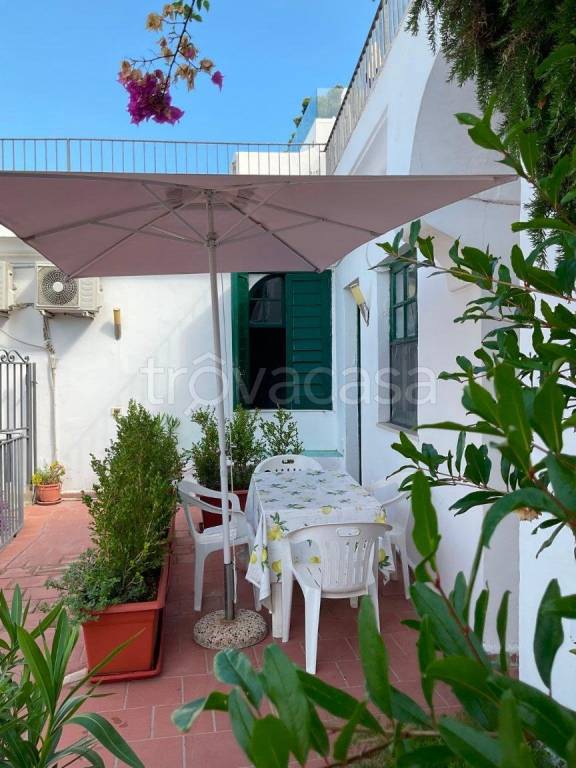 multiproprieta in vendita a Capri in zona Marina Grande