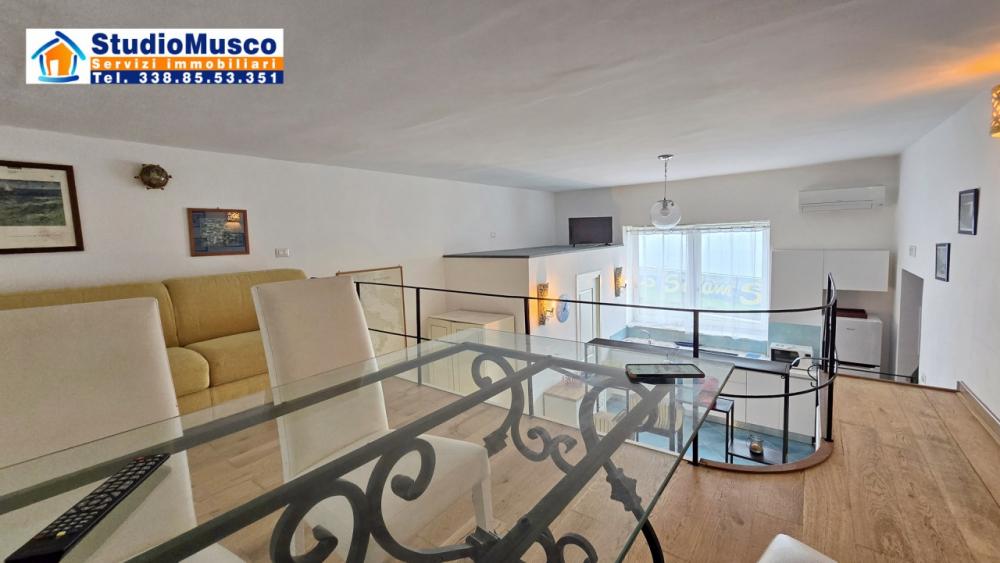 appartamento in vendita a Capri in zona Marina Grande