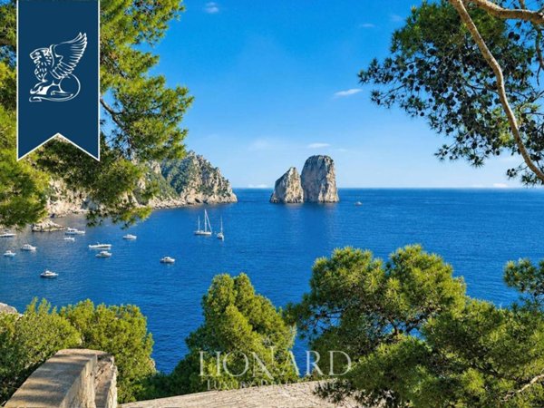 casa indipendente in vendita a Capri in zona Marina Piccola