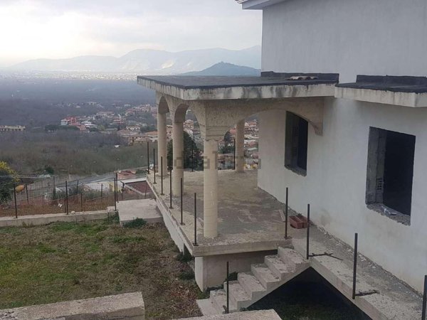 casa indipendente in vendita a Carbonara di Nola