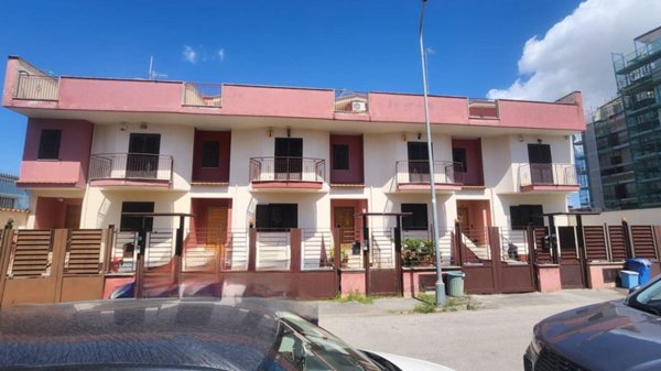 casa indipendente in vendita a Cardito