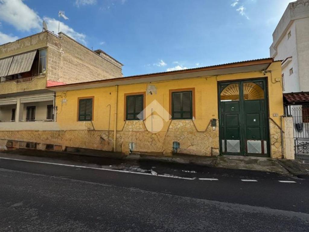 casa indipendente in vendita a Cardito in zona Carditello