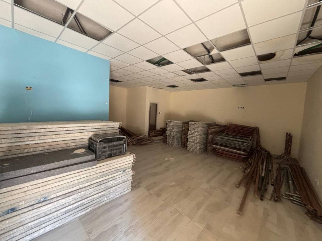 negozio in vendita a Cardito