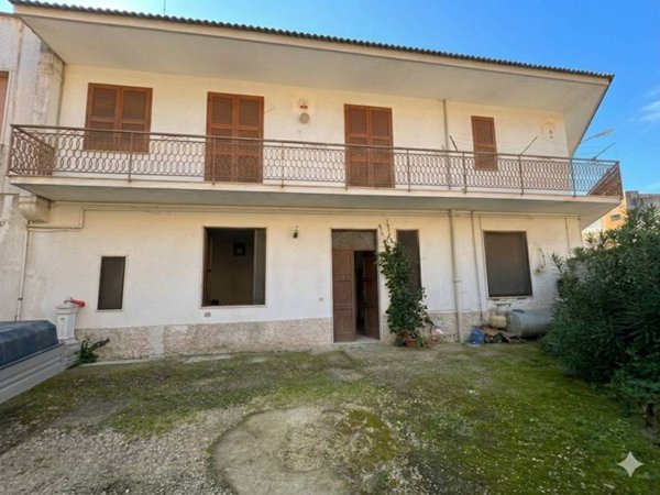 casa indipendente in vendita a Cardito