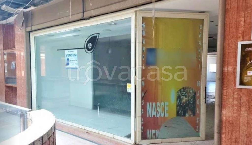 negozio in vendita a Casalnuovo di Napoli