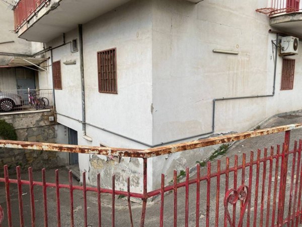 negozio in vendita a Casalnuovo di Napoli