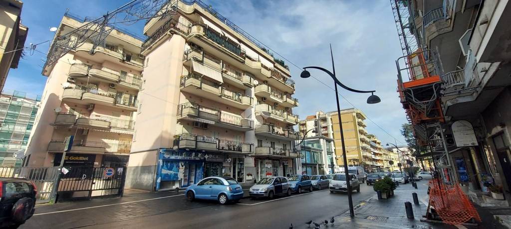 locale di sgombero in vendita a Casalnuovo di Napoli