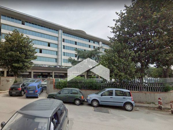 negozio in vendita a Casalnuovo di Napoli