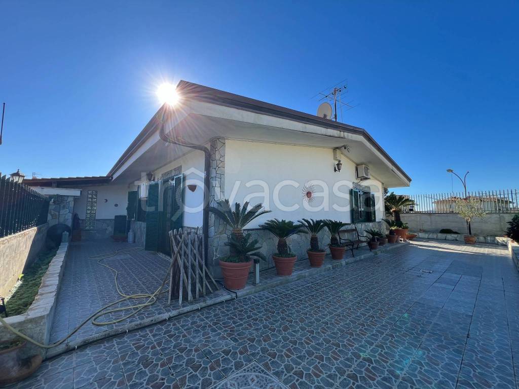 casa indipendente in vendita a Casalnuovo di Napoli