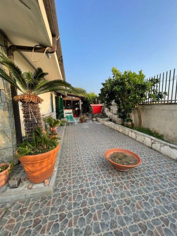 casa indipendente in vendita a Casalnuovo di Napoli