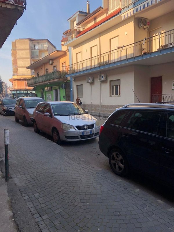 locale commerciale in vendita a Casalnuovo di Napoli