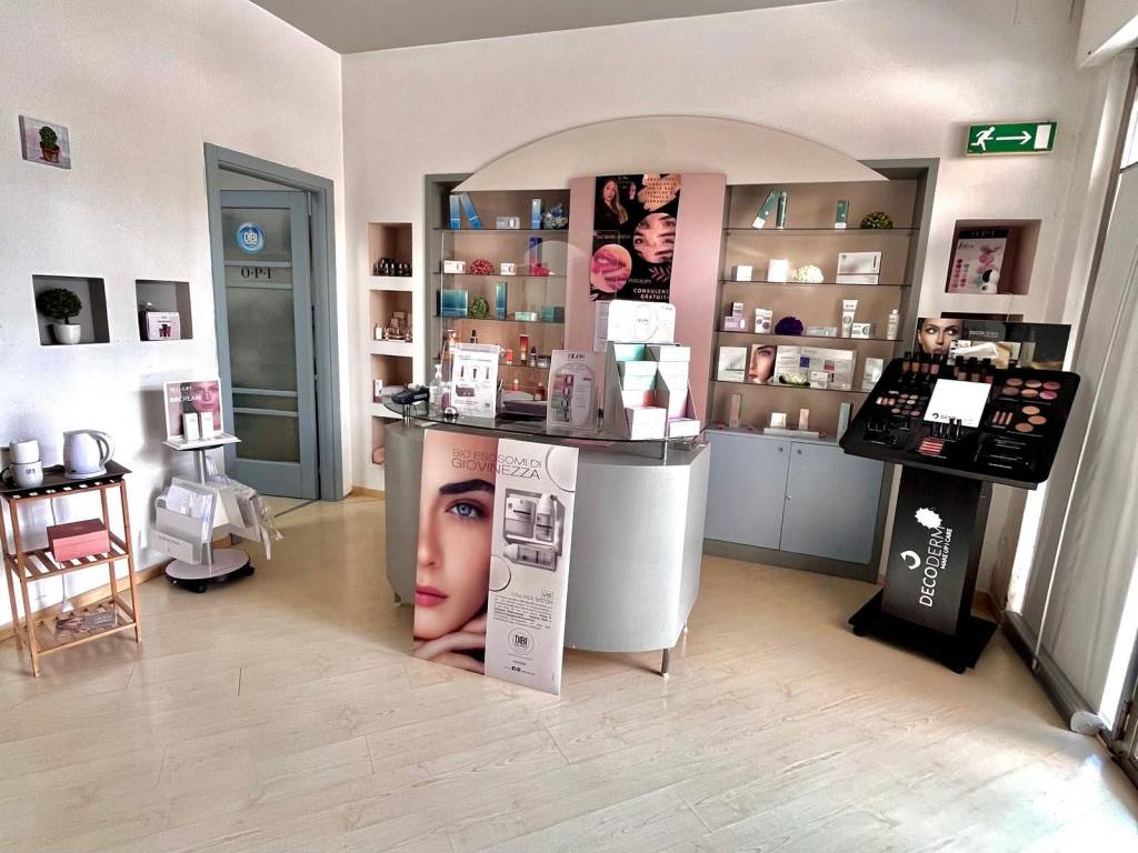 negozio in vendita a Casalnuovo di Napoli