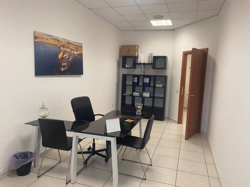 ufficio in vendita a Casalnuovo di Napoli