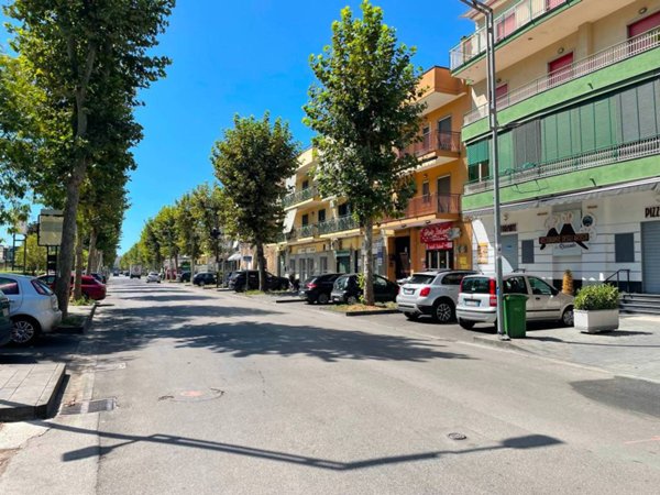 intera palazzina in vendita a Casalnuovo di Napoli