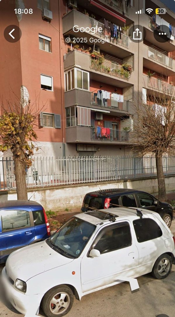 locale commerciale in vendita a Casalnuovo di Napoli