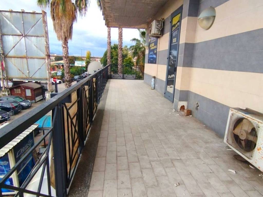 negozio in vendita a Casalnuovo di Napoli