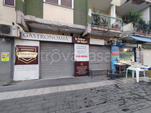 negozio in vendita a Casalnuovo di Napoli