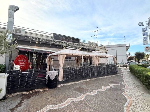 negozio in vendita a Casalnuovo di Napoli