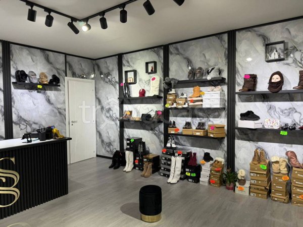 negozio in vendita a Casalnuovo di Napoli in zona Tavernanova