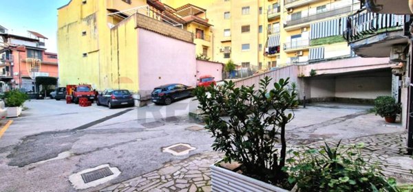 locale di sgombero in vendita a Casalnuovo di Napoli