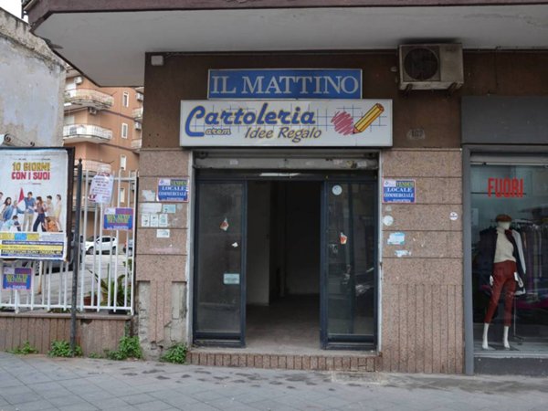 negozio in vendita a Casalnuovo di Napoli