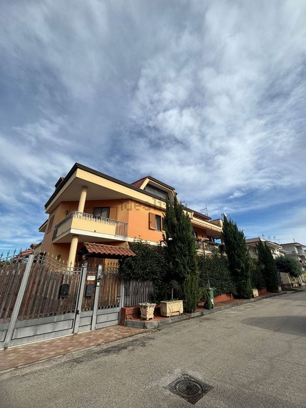 appartamento in vendita a Casalnuovo di Napoli in zona Talona