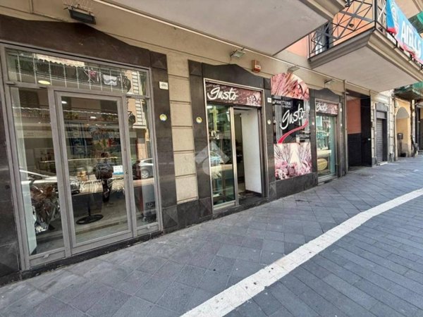 negozio in vendita a Casalnuovo di Napoli