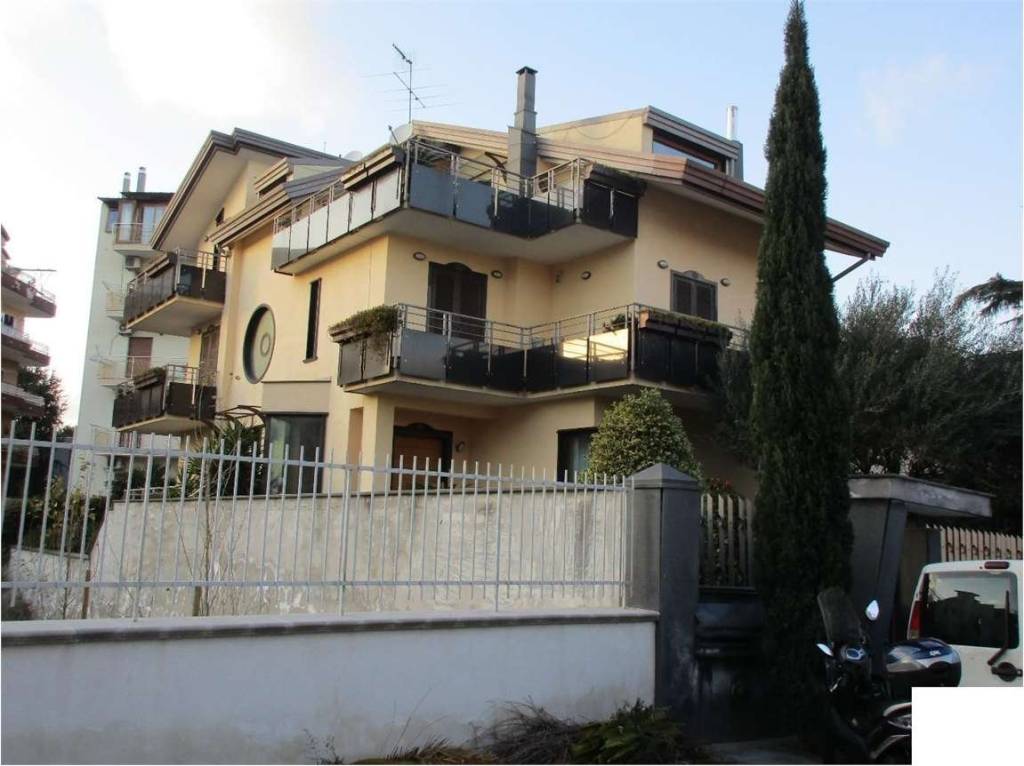casa indipendente in vendita a Casalnuovo di Napoli